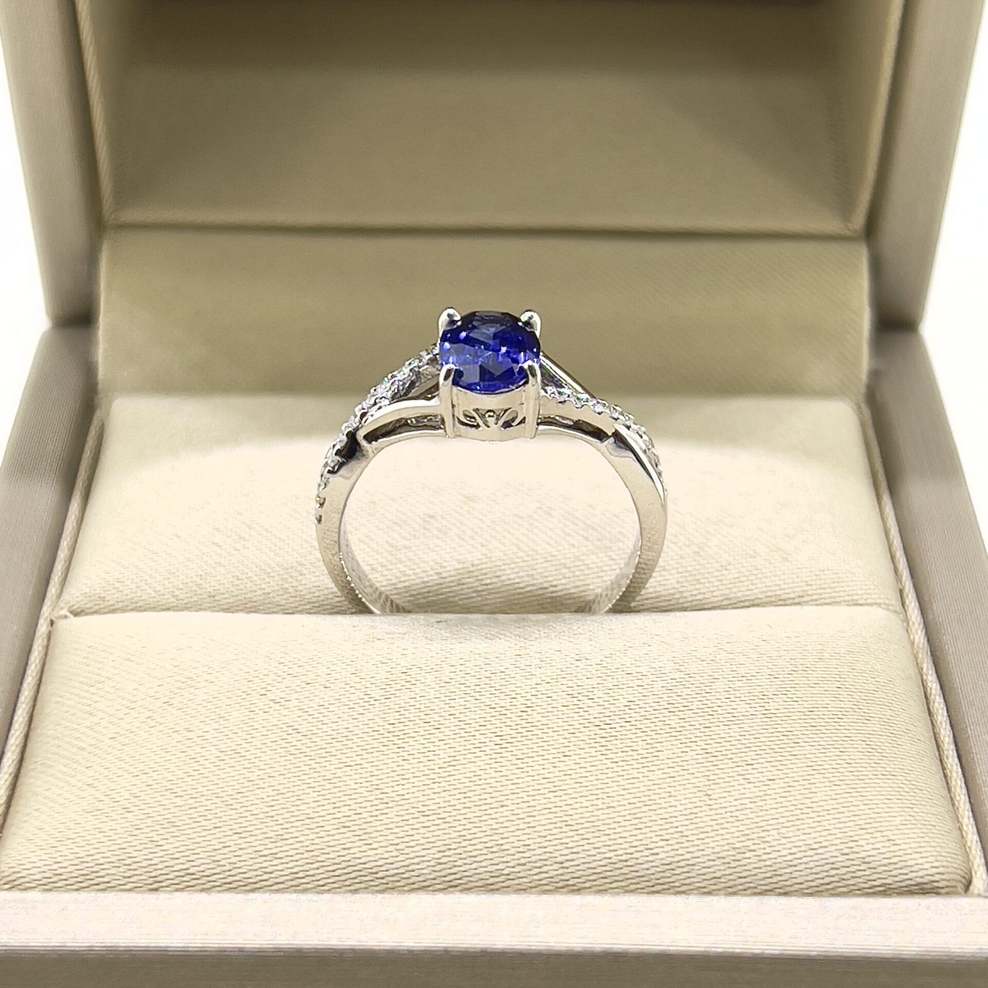 Buy Round Cut Blue Sapphire Ring White Gold Vintage Leaf Unique Engagement  Ring Five Stone Infinity Twisted Diamond Bridal Wedding Ring Women Online  in India - Etsy
